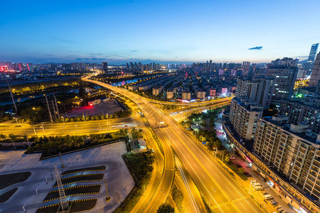 江苏无锡立交桥夜景鸟瞰图背景图片