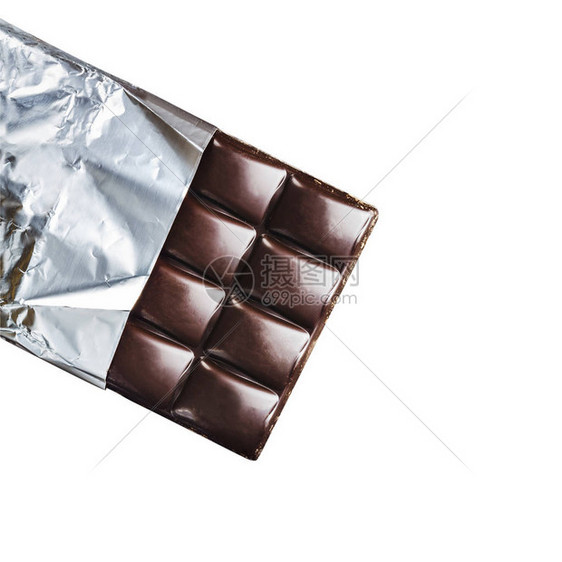 深色巧克力棒在白色背景中被隔离图片