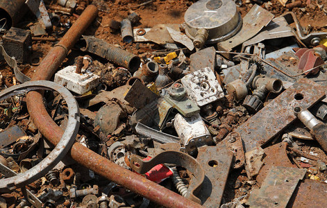 垃圾场许多废弃的废弃旧生图片