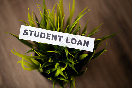 信贷概念学生贷款图片