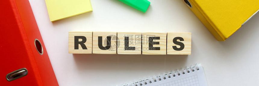 办公桌上有字词RULES高清图片下载-正版图片504556332-摄图网