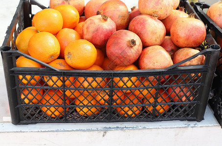 新鲜水果和蔬菜在以色列首都耶路撒冷市的一个集市出售图片