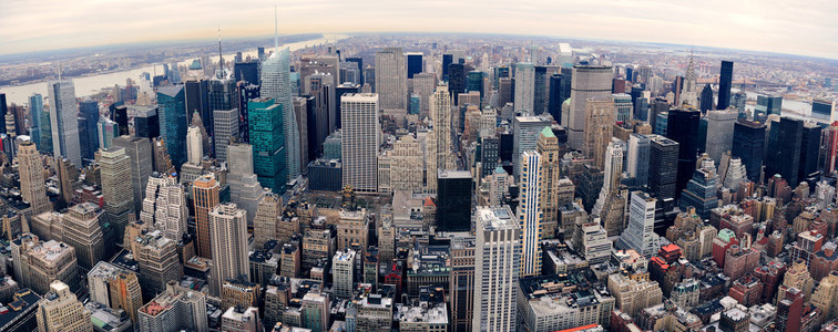 纽约市曼哈顿黄昏全景航空观察图片