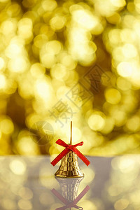 圣诞玩具背景的金色背景图片