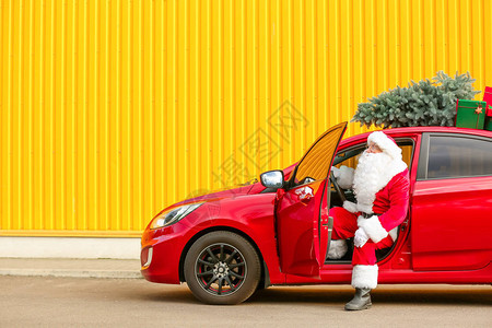 圣诞老人与现代汽车户外图片