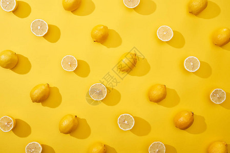 黄底的全柠檬和成熟切图片