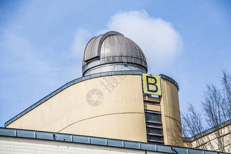 有锡根大学圆顶的天文台图片