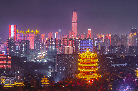 武汉城市夜景黄鹤楼与绿地中心大厦古今同框背景图片