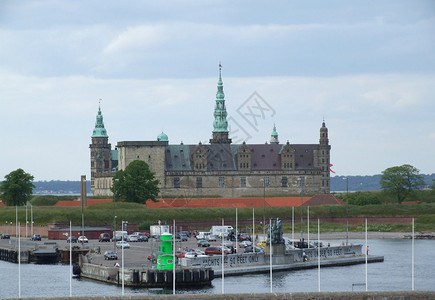 丹麦的赫林格港和克伦图片