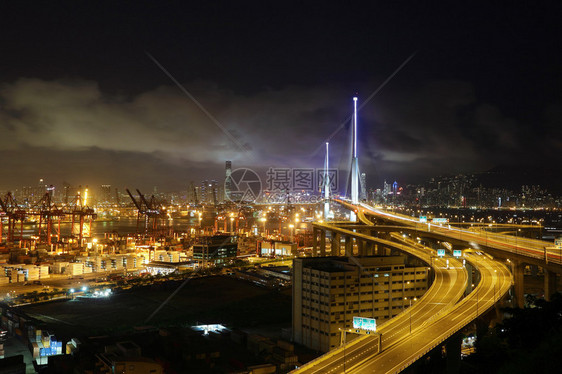 夜间在香港的集装图片