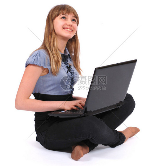 女孩拿着笔记本电脑在白色图片