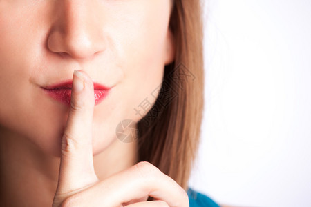 嘘,噤声亚洲的女商人照片  |有吸引力的插针上女人肖像静地做手势看