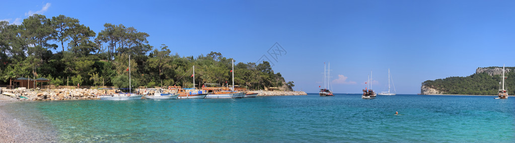 土耳其Kemer美丽的海湾上的全景图片