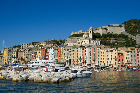 意大利Ligurian海岸的Qua图片