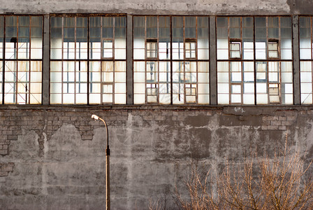 废旧窗户和墙壁混凝土墙中工背景图片