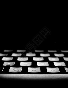 黑色键盘图片