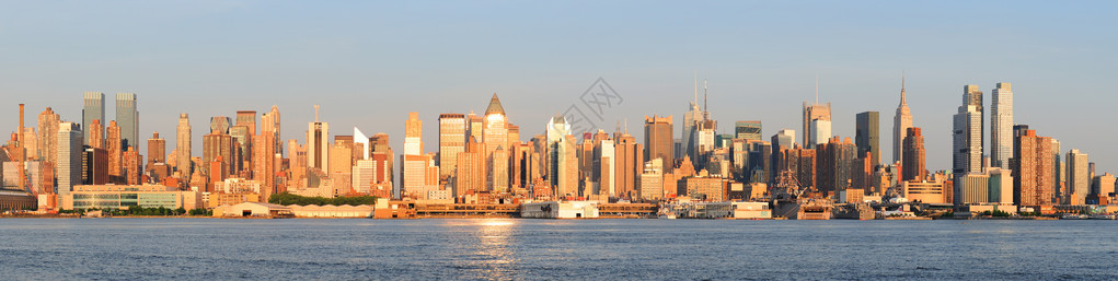 美国纽约帝国大厦纽约市曼哈顿市中心天背景