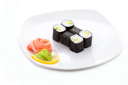 寿司卷配腌姜和芥末的图片图片