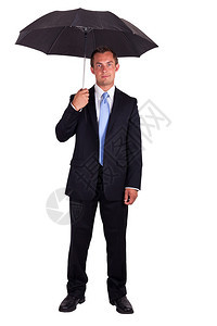 年轻商人持黑伞以白色背背景图片