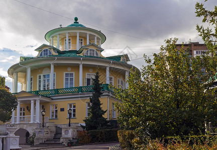 Orlov伯爵的夏季住所背景图片
