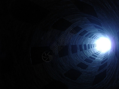 尾端的隧道极乐世界高清图片