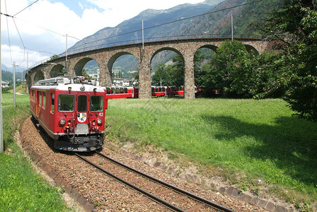 瑞士山地火车BerninaE图片