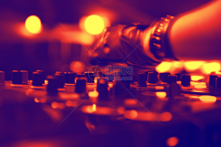 That Party Last Night Was Awfully Crazy Lyrics 夜总会派对DJ高清图片下载-正版图片504748089-摄图网