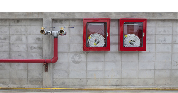 带水管和灭火设备的消火栓背景图片