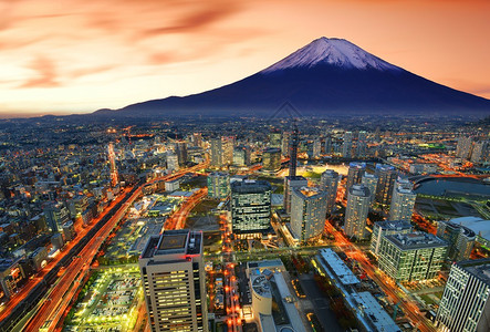 日本横滨和富士山的景色图片