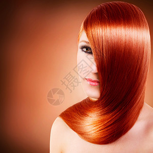 长的红头发的漂亮女孩图片