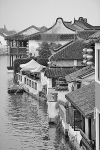 上海朱家桥镇在河流上建有历史建图片