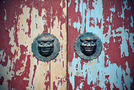 传统北京建筑的旧门有装图片