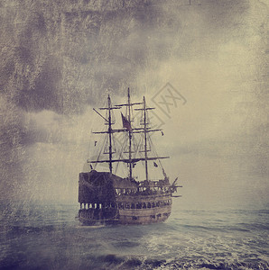 海上的旧海盗船图片