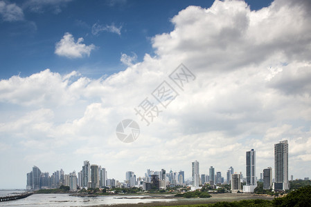 巴拿马城市的全景图片