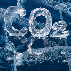 冬季冷冻湖Baikal用冰制成的温室气体化学公式二图片