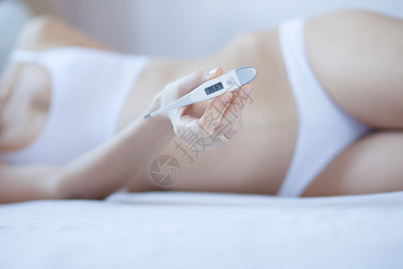 孕妇量体温图片