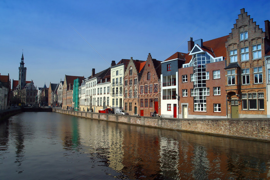 布鲁日主场迎战阿森纳 欧冠焦点战直播全程呈现