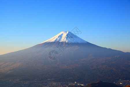 早晨的富士山梨县日本图片