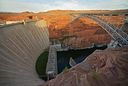 美国亚利桑那州佩吉格伦峡谷大坝和大桥科罗拉多河图片