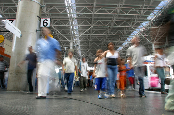 位于SaoPaulo的现代都市站在布拉齐尔图片