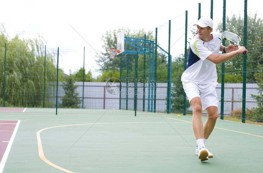 网球大满贯战火重燃 中国选手突破历史闯入八强
