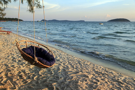 柬埔寨西哈努克市Otres海滩岸边的H图片