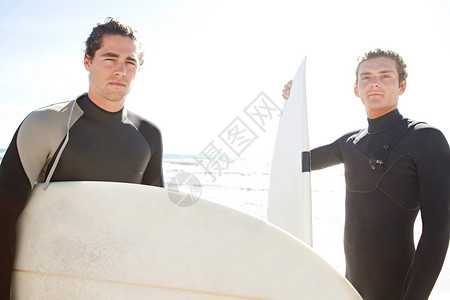 两位冲浪者朋友分享冲浪之旅体验图片