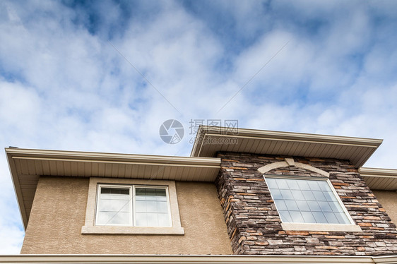 屋顶线显示窗户砖石水沟图片