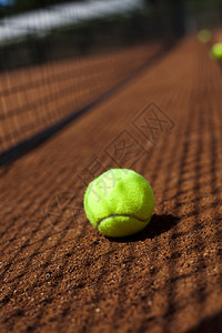 网球在场上图片