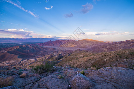 科切拉山谷和山丘夏日落图片