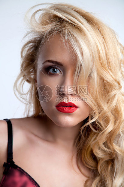 激情碰撞奥萨苏纳大战莱万特直播入口一键直达