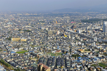 日本大阪郊区鸟瞰图图片