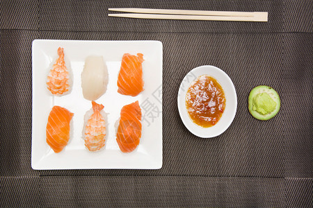 寿司和沙司图片