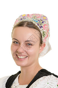 身着斯洛伐克民俗服装的妇女穿刺绣花的传统服饰图片